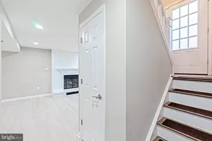 9705 Locust Hill Dr, Great Falls, VA 22066 - Photo 29