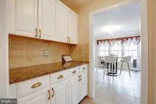 6185 Snowhill Ct, Centreville, VA 20120 - Photo 21