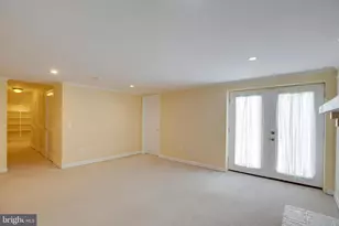 6185 Snowhill Ct, Centreville, VA 20120 - Photo 55