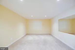 6185 Snowhill Ct, Centreville, VA 20120 - Photo 57