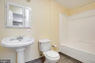 6185 Snowhill Ct, Centreville, VA 20120 - Photo 61