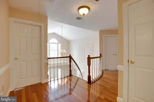 6185 Snowhill Ct, Centreville, VA 20120 - Photo 33
