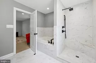 9322 Glenbrook Rd, Fairfax, VA 22031 - Photo 27