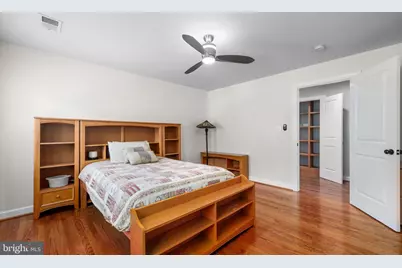 9322 Glenbrook Road, Fairfax, VA 22031 - Photo 31