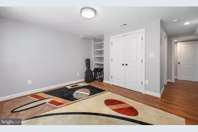 9322 Glenbrook Road, Fairfax, VA 22031 - Photo 11