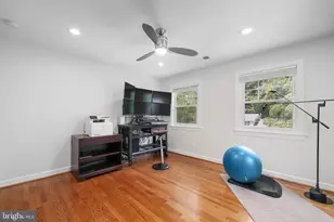 9322 Glenbrook Rd, Fairfax, VA 22031 - Photo 33