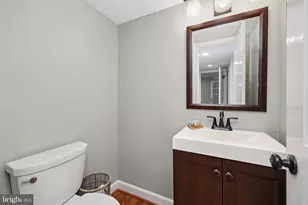 9322 Glenbrook Rd, Fairfax, VA 22031 - Photo 13