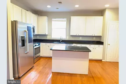 13236 Rolling Plains Court, Herndon, VA 20171 - Photo 7