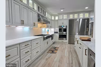 4702 Leighfield Valley Drive, Chantilly, VA 20151 - Photo 15