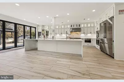 4702 Leighfield Valley Drive, Chantilly, VA 20151 - Photo 11