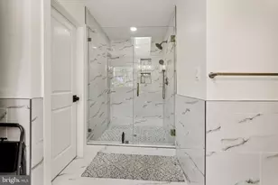 4702 Leighfield Valley Dr, Chantilly, VA 20151 - Photo 37