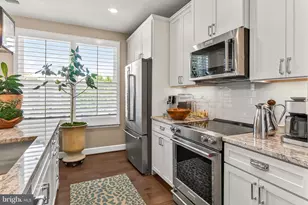 2960 Vaden Dr, Fairfax, VA 22031 - Photo 7
