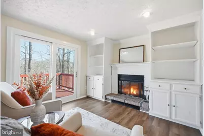 8303 White Star Court, Springfield, VA 22153 - Photo 15