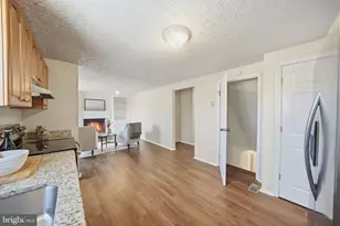 8303 White Star Ct, Springfield, VA 22153 - Photo 13