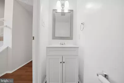 8303 White Star Court, Springfield, VA 22153 - Photo 5