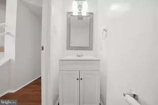 8303 White Star Ct, Springfield, VA 22153 - Photo 5