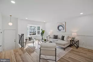 6143 Green Hollow Ct, Springfield, VA 22152 - Photo 5