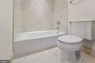 8220 Crestwood Heights Dr, McLean, VA 22102 - Photo 37