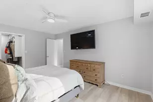 7770 Willow Point Dr, Falls Church, VA 22042 - Photo 13