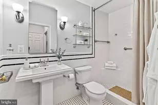 6984 Ellingham Cir, Alexandria, VA 22315 - Photo 19