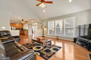 13714 Monet Ct, Chantilly, VA 20151 - Photo 27