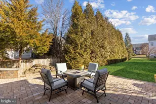 13714 Monet Ct, Chantilly, VA 20151 - Photo 9