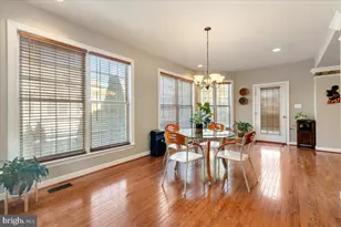 13714 Monet Ct, Chantilly, VA 20151 - Photo 23