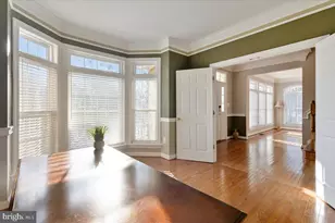 13714 Monet Ct, Chantilly, VA 20151 - Photo 9