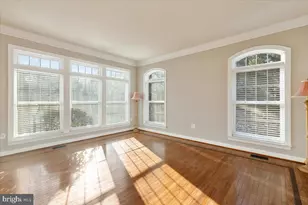 13714 Monet Ct, Chantilly, VA 20151 - Photo 11