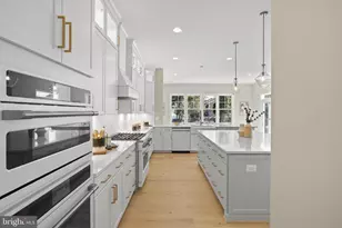 9211 Kilmarnock Dr, Fairfax, VA 22031 - Photo 13