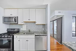 2844 Dover Ln, Falls Church, VA 22042 - Photo 25