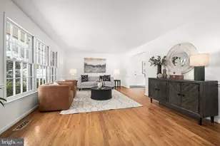 9600 Helenwood Dr, Fairfax, VA 22032 - Photo 9