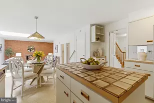 3301 Goldsboro Ct, Falls Church, VA 22042 - Photo 19