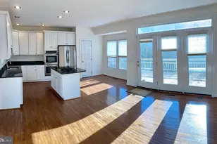 1802 Dawson St, Vienna, VA 22182 - Photo 5