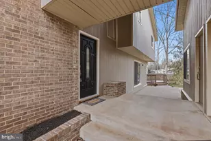 10512 Arrowood St, Fairfax, VA 22032 - Photo 5