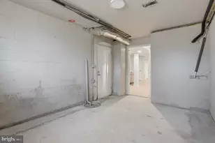 10512 Arrowood St, Fairfax, VA 22032 - Photo 53