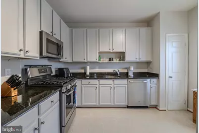 1515 N Point Drive #02-0201, Reston, VA 20194 - Photo 11