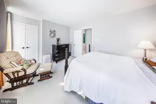 980 Old Holly Dr, Great Falls, VA 22066 - Photo 17