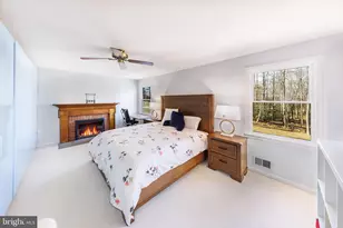 980 Old Holly Dr, Great Falls, VA 22066 - Photo 9