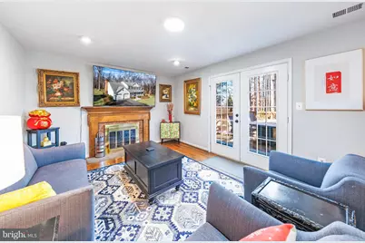 980 Old Holly Drive, Great Falls, VA 22066 - Photo 3