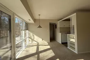 7717 Donnybrook Ct, Annandale, VA 22003 - Photo 9