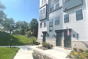 14431 Gln Mnr Dr, Chantilly, VA 20151 - Photo 3