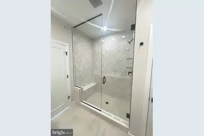 14431 Glen Manor Drive, Chantilly, VA 20151 - Photo 25