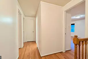 7051 Leewood Forest Dr, Springfield, VA 22151 - Photo 9