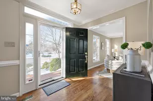 8815 Surrey Ct, Alexandria, VA 22309 - Photo 7