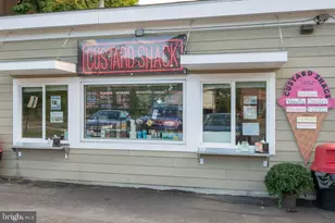 8815 Surrey Ct, Alexandria, VA 22309 - Photo 35