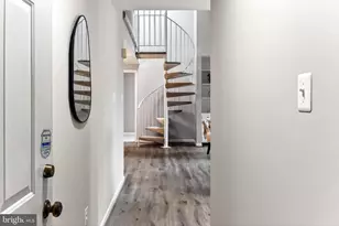 6049 Essex House Square, Alexandria, VA 22310 - Photo 3