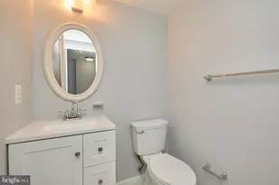 10355 Granite Creek Ln, Oakton, VA 22124 - Photo 35