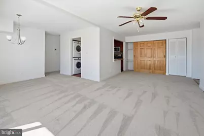 7809 Dassett #303, Annandale, VA 22003 - Photo 11