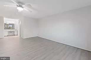 8340 Greensboro Dr, McLean, VA 22102 - Photo 19